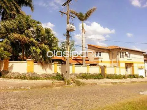 Venta de casa en ita enramada Asunción — foto 3