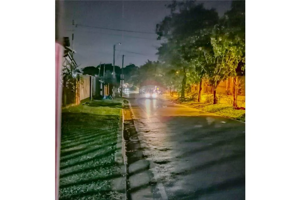 VENDO CASA CON SALÓN MÁS AMPLIO TERRENO ZONA CAPILLA DEL MONTE — foto 3