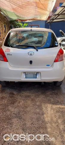 Toyota Vitz 2006 — foto 3