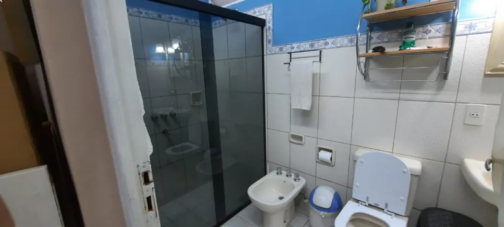 Vendo Hermosa casa de 200 m2 construido sobre Alberdi c ygatimi Asunción — foto 3