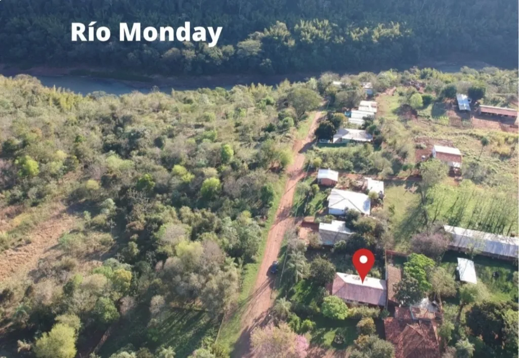 Casa en venta a metros del futuro puente en Presidente Franco — foto 2