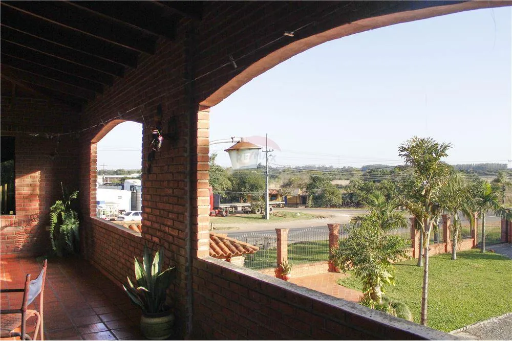 Hermosa Residencia con Salones comerciales en VILLETA — foto 3