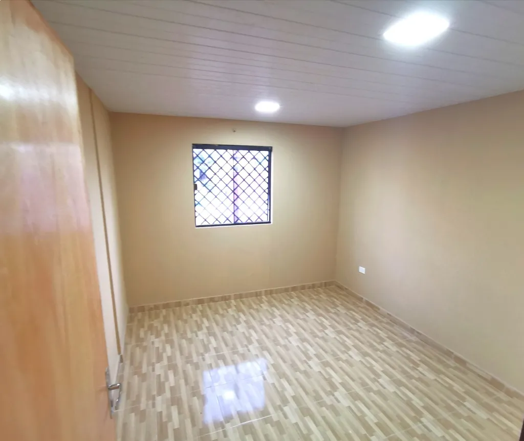 Alquilo Duplex Zona Laurelty - Luque — foto 3