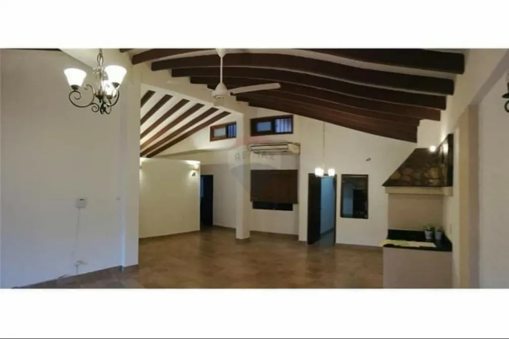 Amplia casa en LUQUE!!! — foto 2