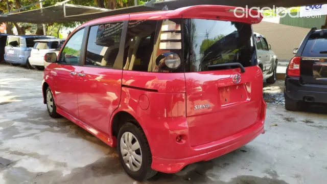 Toyota Sienta 2008 — foto 5