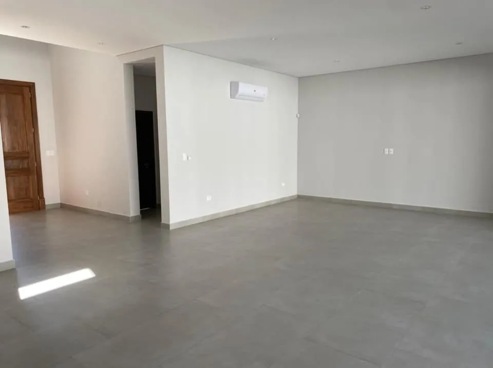 VENDO CASA A ESTRENAR EN BARRIO YCUA SATI — foto 2