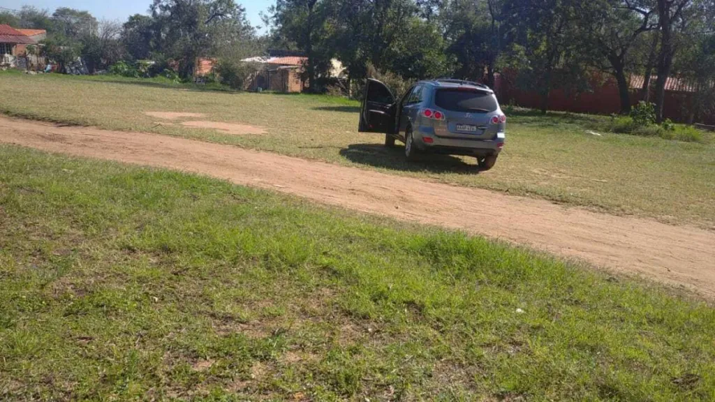 En venta Terreno zona Residencial de Mariano Roque Alonso — foto 2