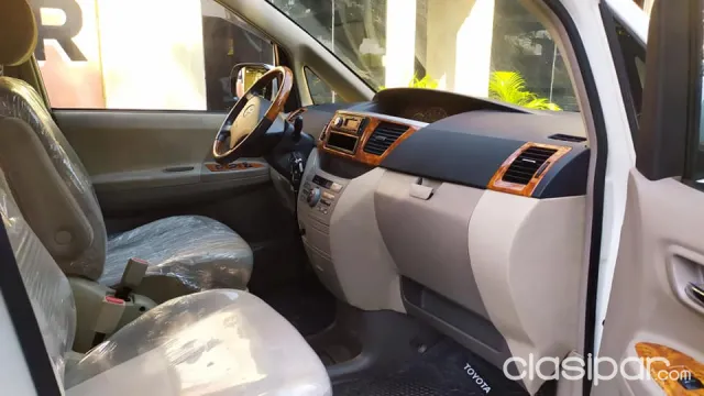 Toyota Noah 2005 — foto 6