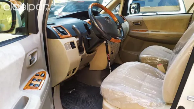 Toyota Noah 2005 — foto 7