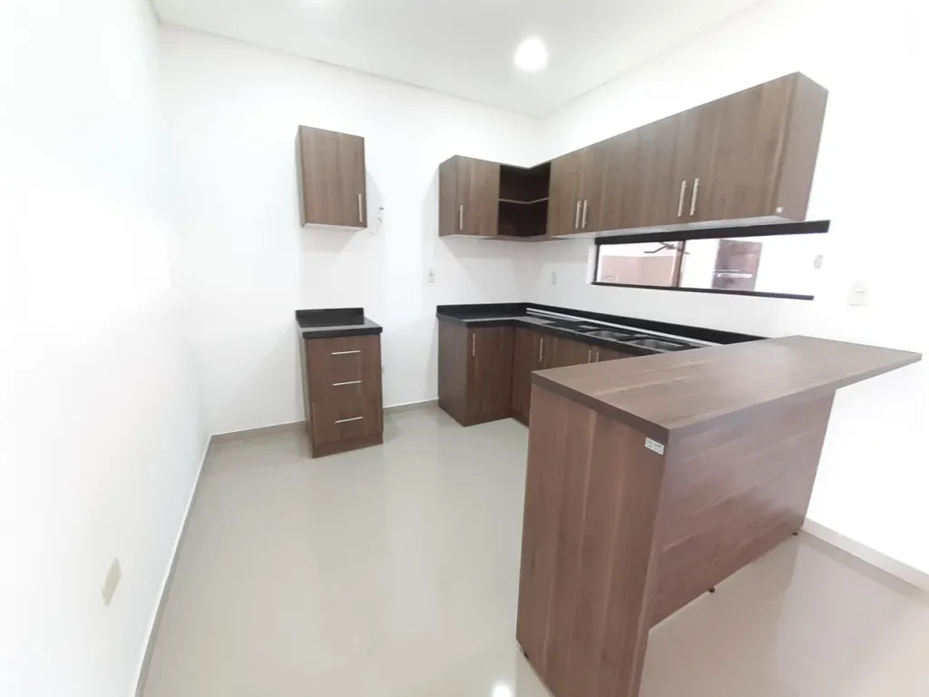 VENDO DUPLEX A ESTRENAR MEDIA CUADRA DE BRUNO G- LAMBARE — foto 2