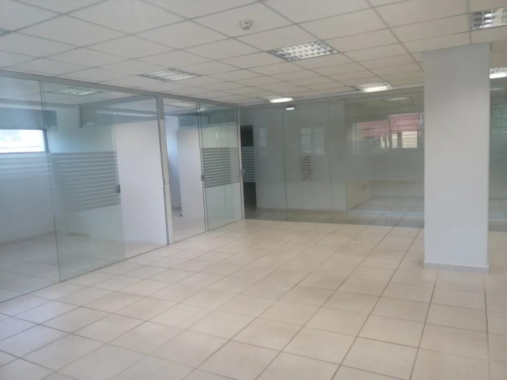 ALQUILO OFICINA DE 188M2 EN VILLA MORRA — foto 3