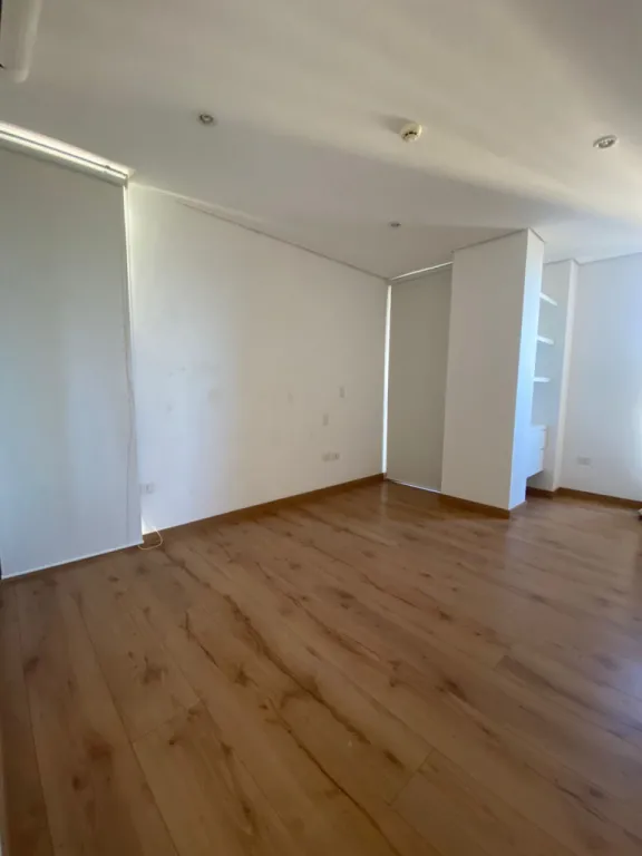 ALQUILO PENTHOUSE Zona Mburucuya — foto 3