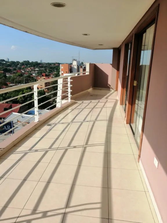 FINO DEPARTAMENTO DE 3 HAB — foto 2