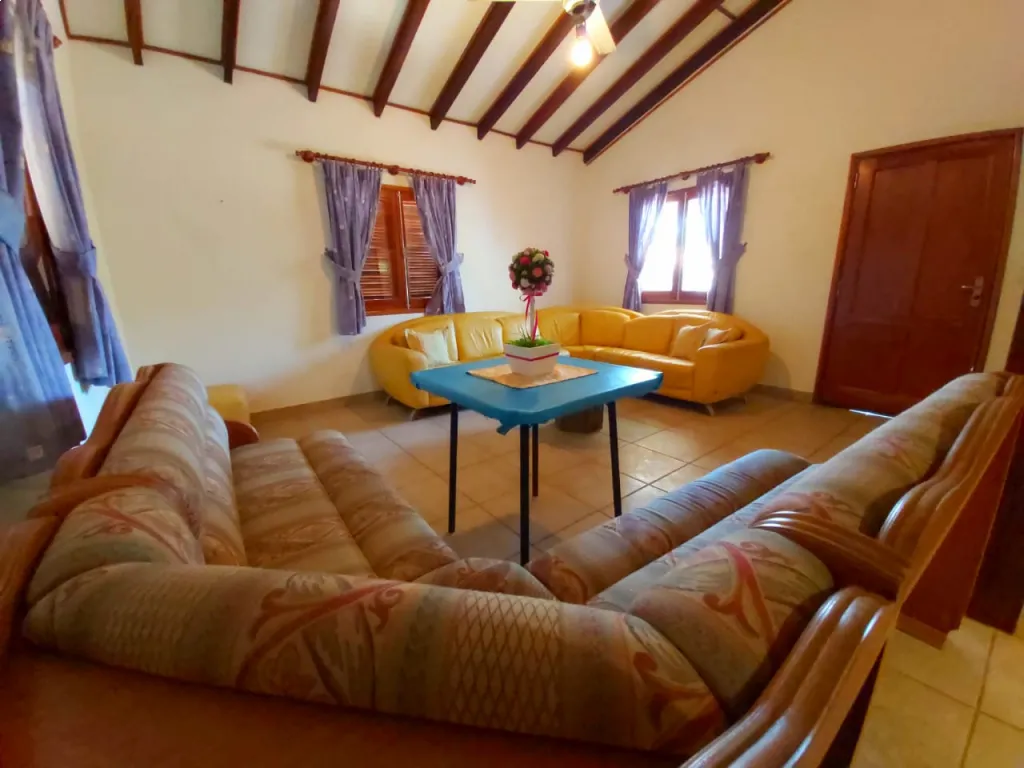 VENDO CASA QUINTA SOBRE RUTA EN LOMA GRANDE — foto 3