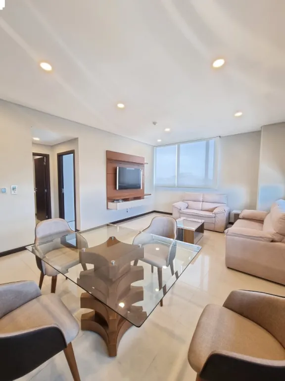 Vendo departamento amoblado 2D en Miami Tower — foto 2