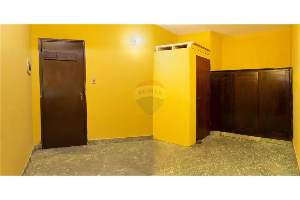 VENDO CASA EN ESQUINA BARRIO REPUBLICANO — foto 2