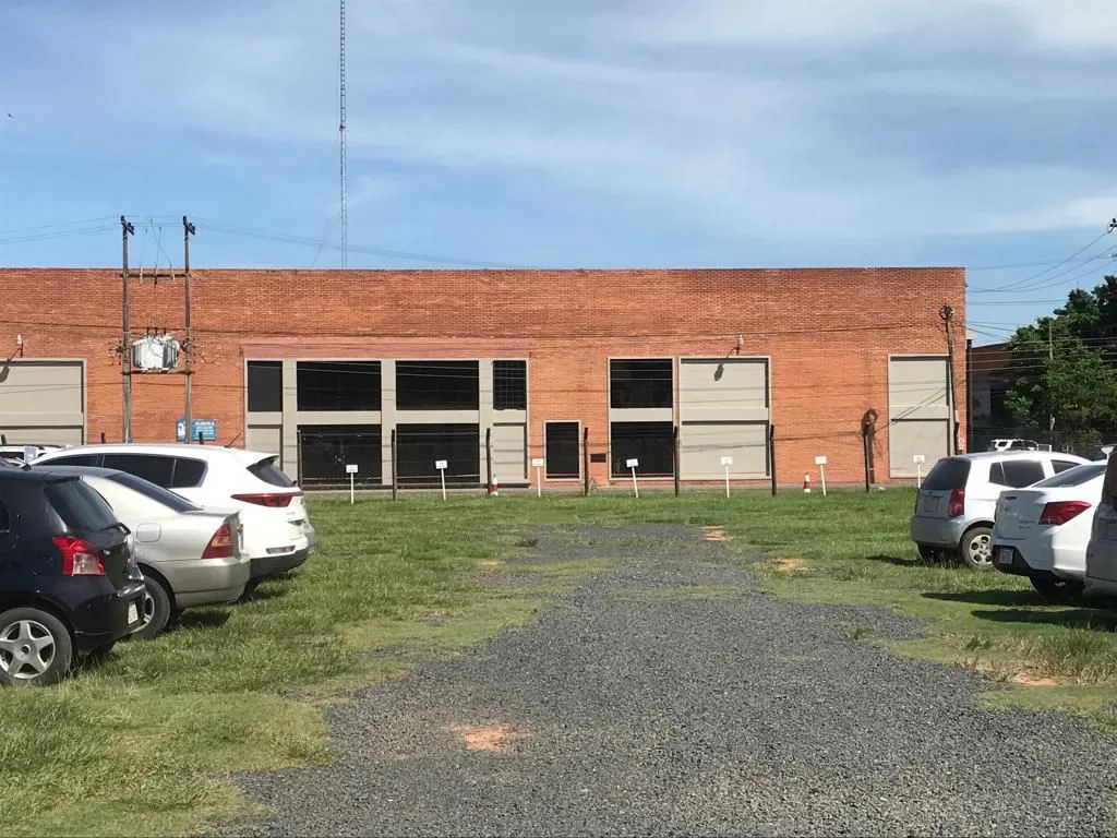 Alquilo depósito zona costanera — foto 2