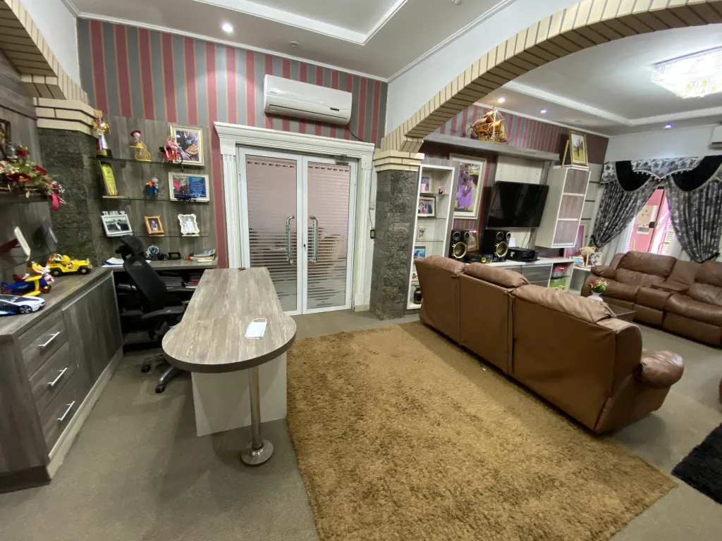 Hermosa casa en Venta Con dos salones Comerciales en Pastoreo! — foto 3