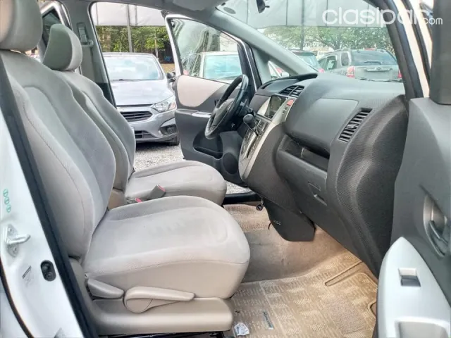 Toyota Ractis 2006 - foto 8