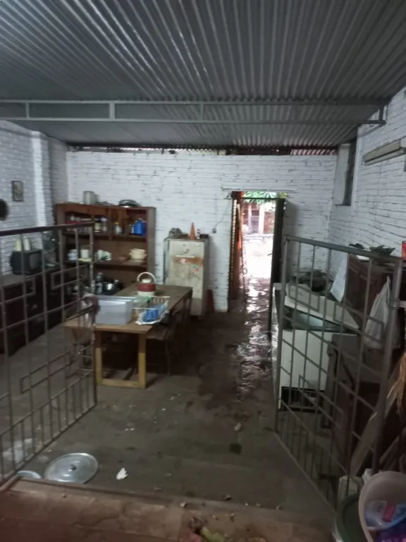 OFERTA UNICA, OFREZCO CASA EN BARRIO SAN VICENTE POR MOTIVO DE MUDANZA AL INTERIOR — foto 3