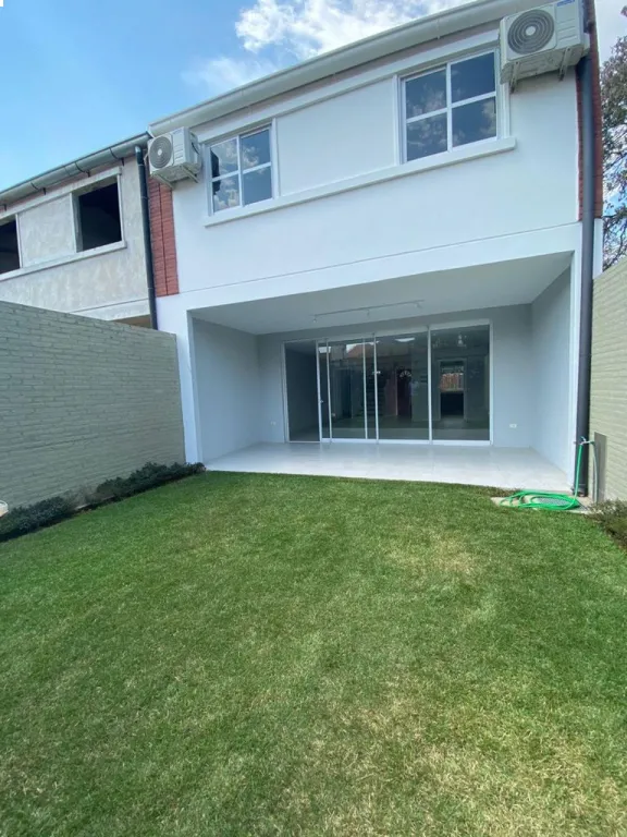 En venta duplex a estrenar Barrio Mburucuya — foto 2
