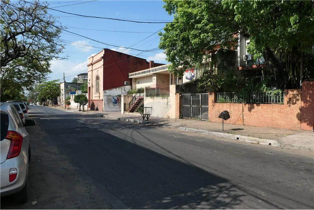 CASA SOBRE HERNANDARIAS Y MONTEVIDEO - CENTRO ASUN — foto 3