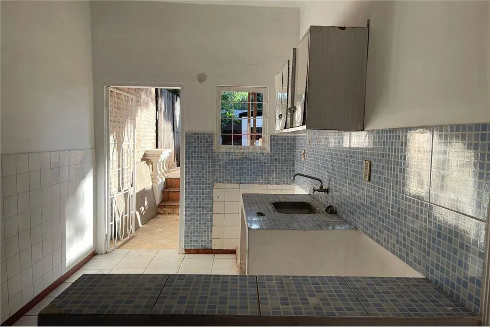 EN VENTA AMPLIA PROPIEDAD EN LAMBARE — foto 3