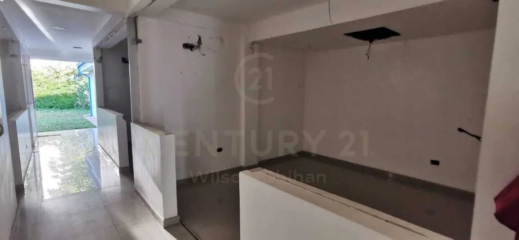 Vendo propiedad ideal para oficinas sobre Senador Long — foto 3