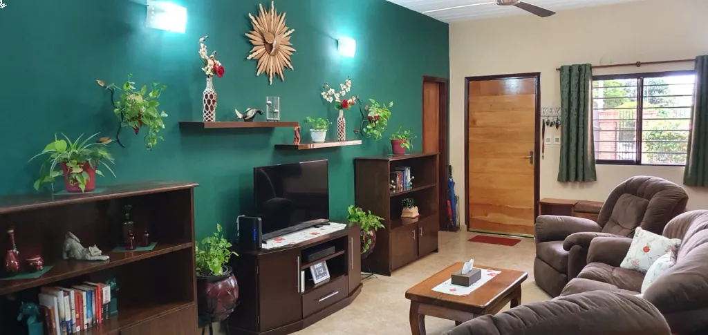 CASA DE 6 DORMITORIOS EN TOBATI, CORDILLERA — foto 3