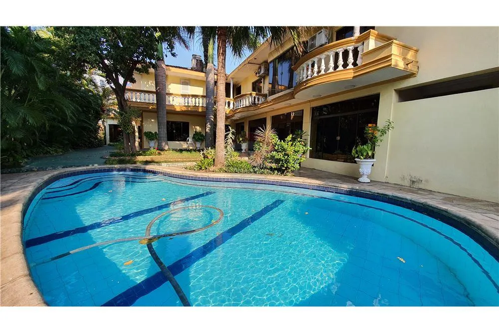 VENDO HERMOSA RESIDENCIA BARRIO RECOLETA 2,000,000 USD — foto 2
