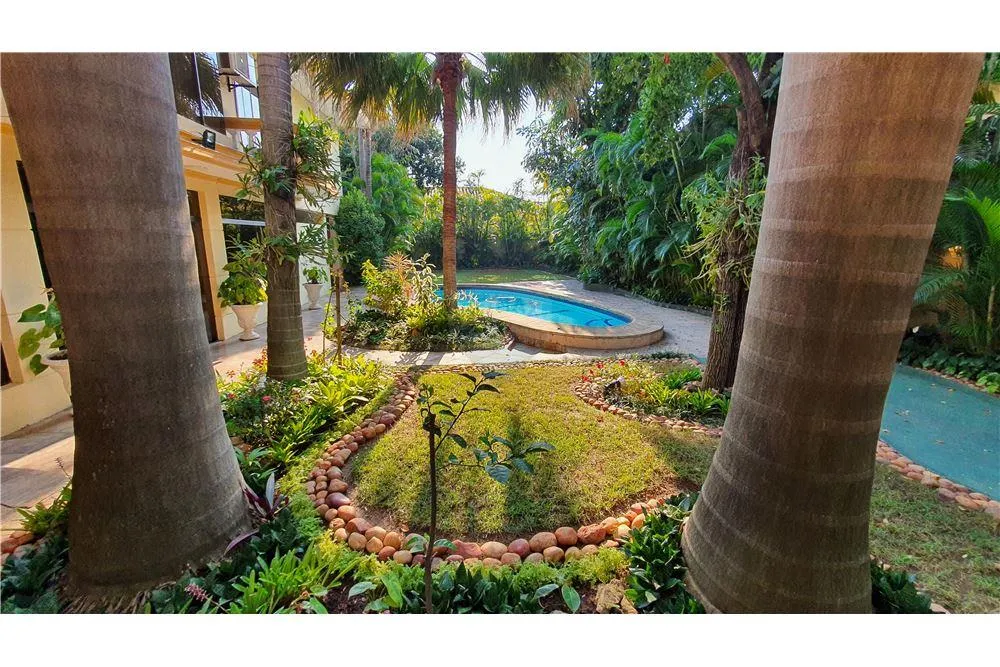 VENDO HERMOSA RESIDENCIA BARRIO RECOLETA 2,000,000 USD — foto 3