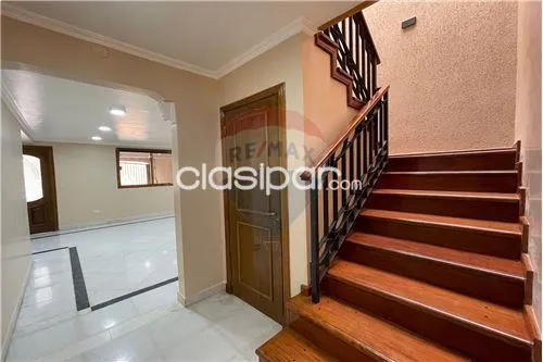 RESIDENCIA EN BARRIO SAJONIA — foto 3