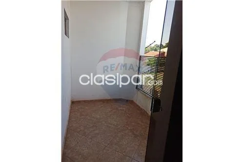 DUPLEX CON PATIO LAMBARE BONIFACIO OVANDO — foto 3