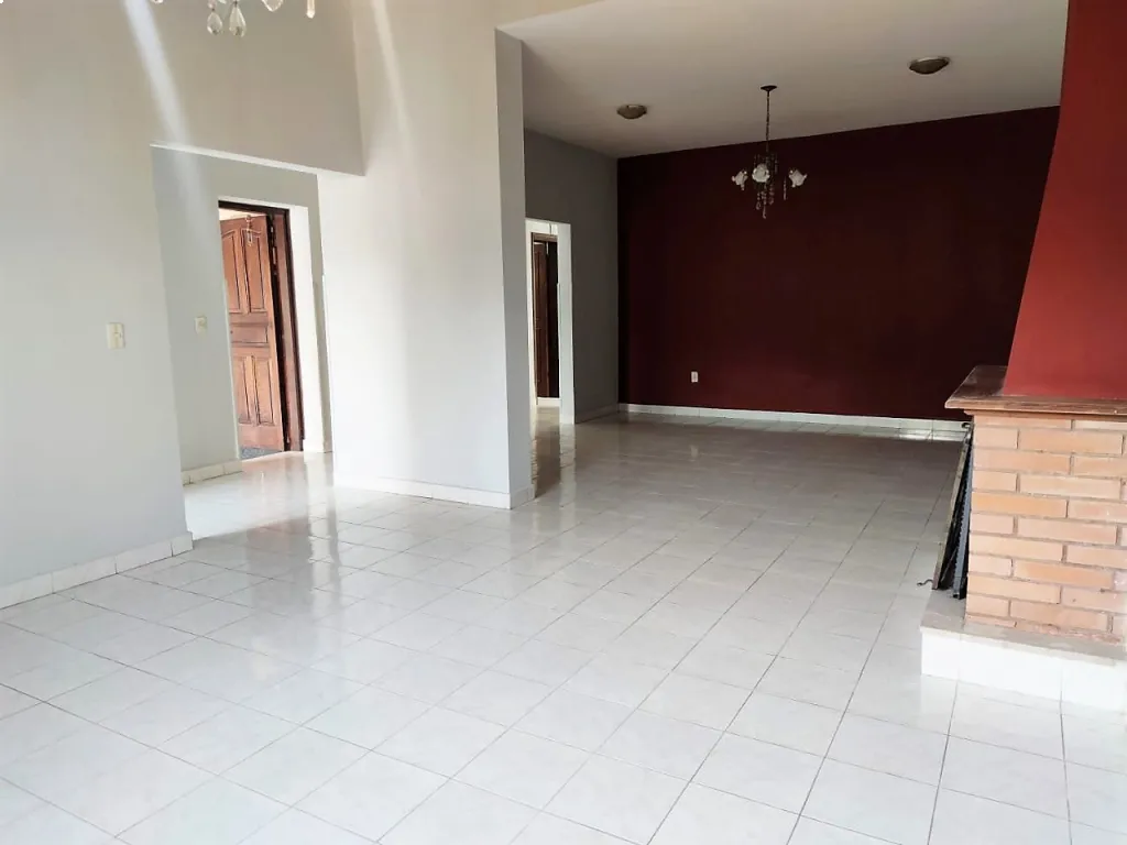 HERMOSA OPORTUNIDAD DE TENER TU CASA CON PISCINA EN LAMBARE BARRIO FELICIDAD! — foto 3