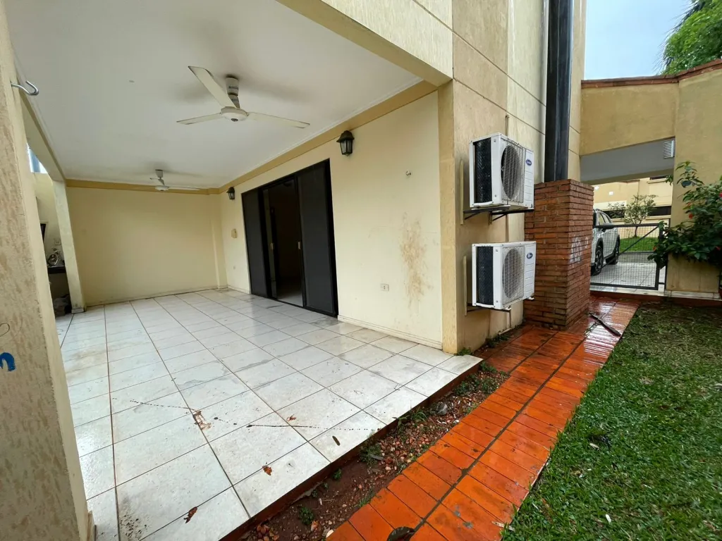 VENDO DUPLEX EN CONDOMINIO EN LUQUE COD 3994 — foto 2