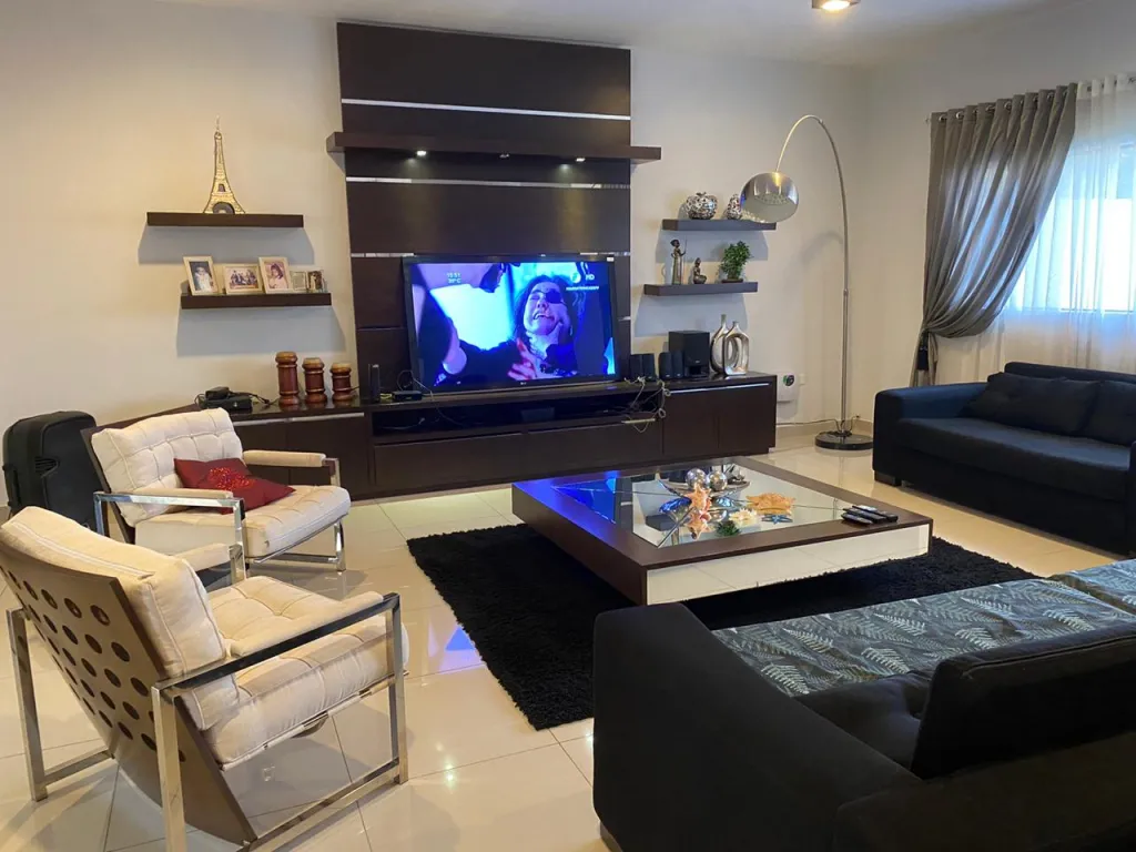 📌VENDO HERMOSA CASA MINIMALISTA‼️COD 0353 📍Asunción (Barrio Hipódromo) — foto 2