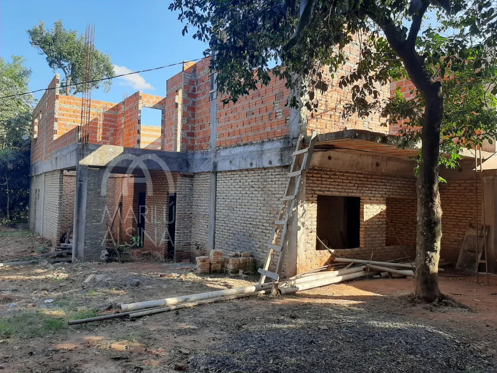 TERRENO EN VENTA CON EDIFICIO A TERMINAR ZONA TERMINAL DE OMNIBUS — foto 3