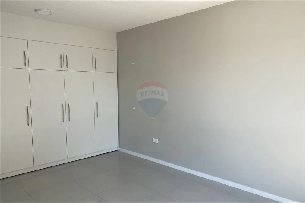 VENDO DEPARTAMENTO EN EDIFICIO VENTURA CIUDAD NUEVA — foto 2
