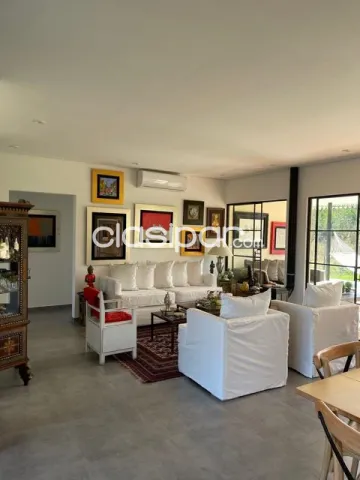 VENDO AMPLIA CASA DE 4 DORMITORIOS EN SUITE, URBANIZACIÓN SURUBI’I — foto 3