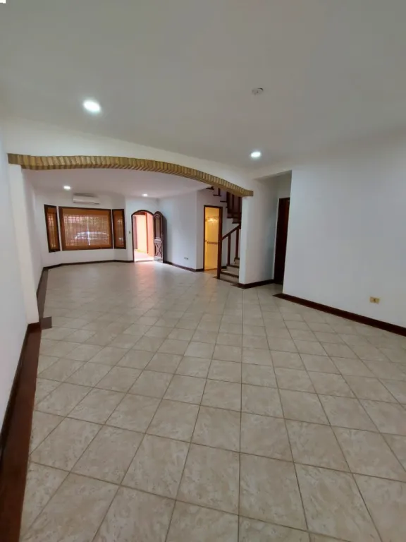 Casa en venta en Mburucuya — foto 2