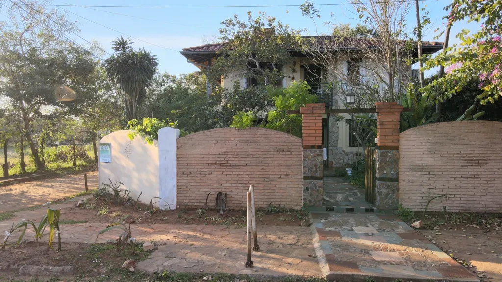 Hermosa casa tipo Quinta en Fernando de la Mora Zona norte - 1325m2 de terreno — foto 2