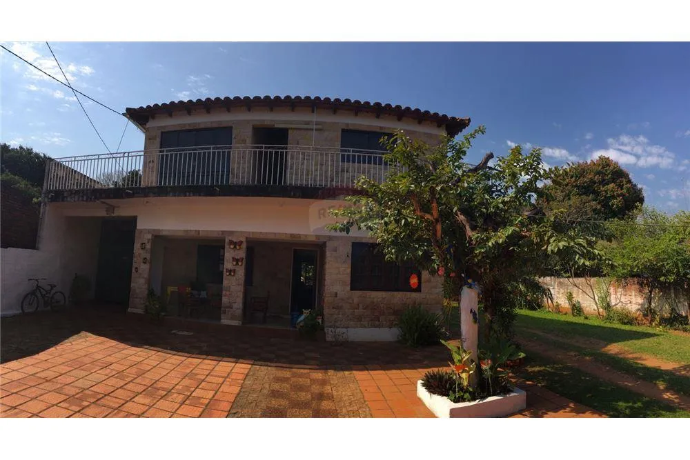 VENDO HERMOSA Y AMPLIA CASA EN NUEVA ITALIA — foto 2