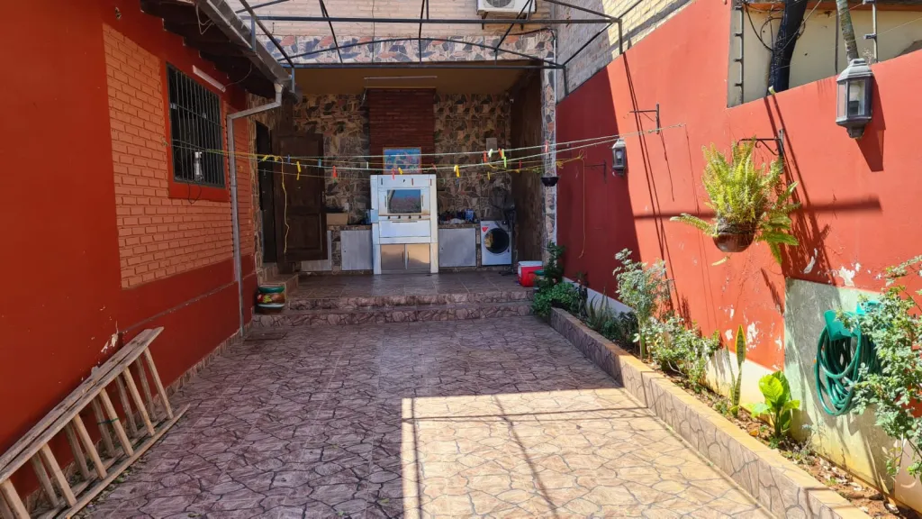 En venta! Casa en Lambaré zona Bruno Giuggiari — foto 2