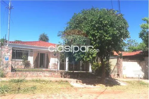 HERMOSA CASA EN LAMBARE - 1 CUADRA DE CACIQUE - ZONA PANCHOLOS — foto 2