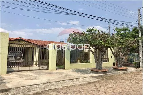 CASA EN MRA BARRIO SAN JORGE-LÍMITE CON ASUNCION — foto 2