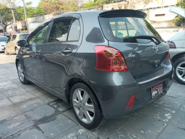 Toyota Vitz 2008 — foto 5