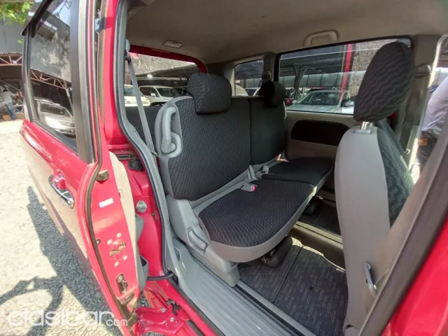 Toyota Sienta 2006 — foto 4