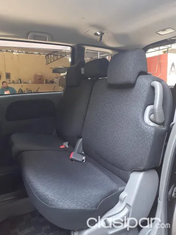 Toyota Sienta 2012 — foto 7