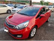 VENDO KIA RIO AÑO 2012 DE GARDEN ÚNICO DUEÑO MOTOR 1.4 MECÁNICO