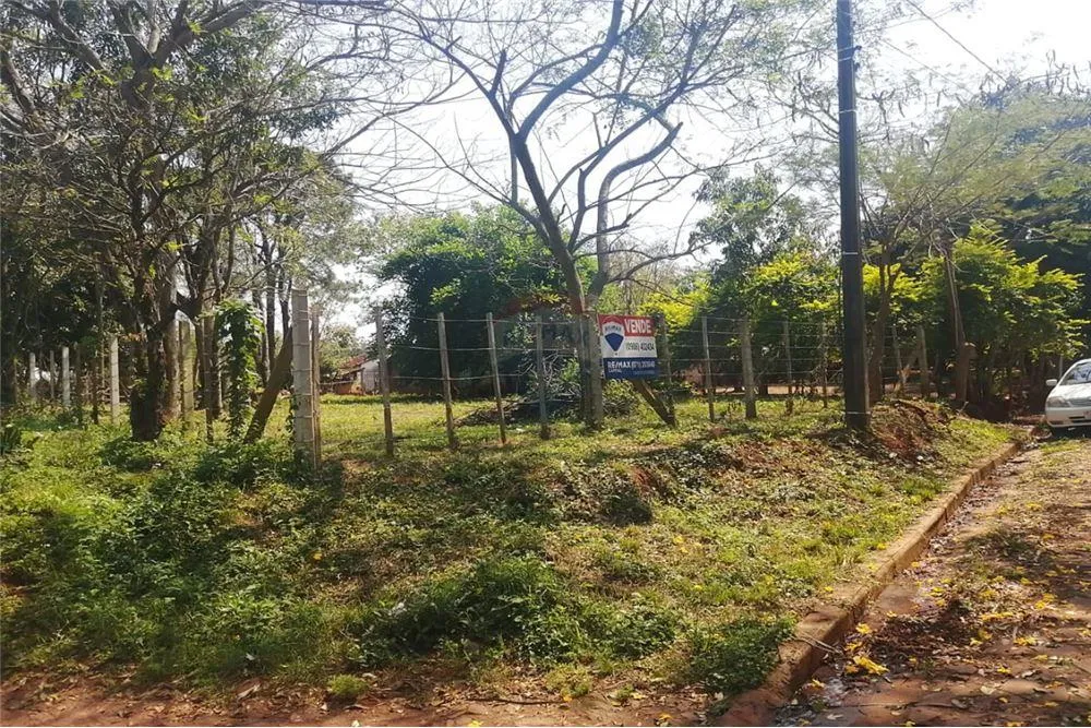 Vendo terreno amplio en en barrio San Isidro, etapa 8: superficie de terreno 856 m2 — foto 2